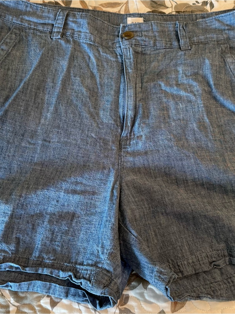 GAP Women's Flat Front Chambray-Style Blue Shorts